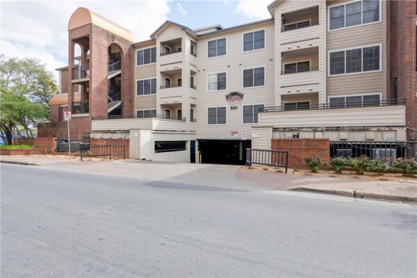 501 W 26th St #327, Austin