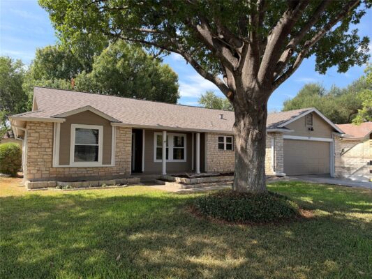901 Ramble Creek Dr, Pflugerville