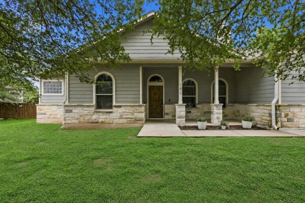 182 Waipahoehoe Dr, Bastrop
