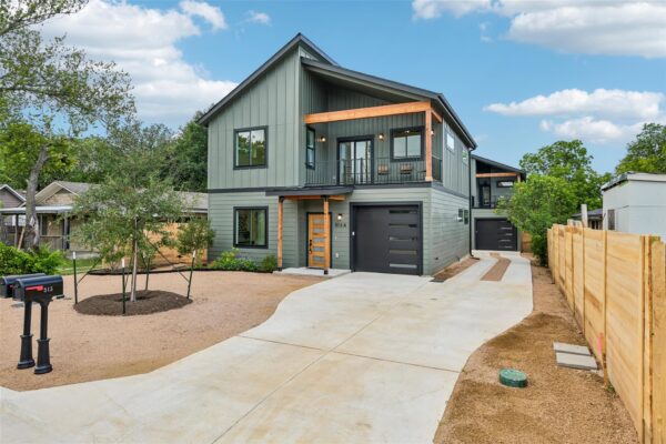 513 W Odell St #A, Austin