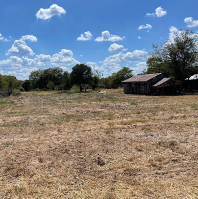 000 Young Rd, Smithville