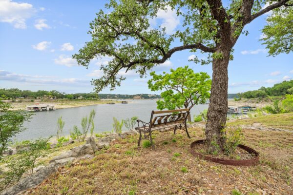 1106 Hurst Holw, Austin