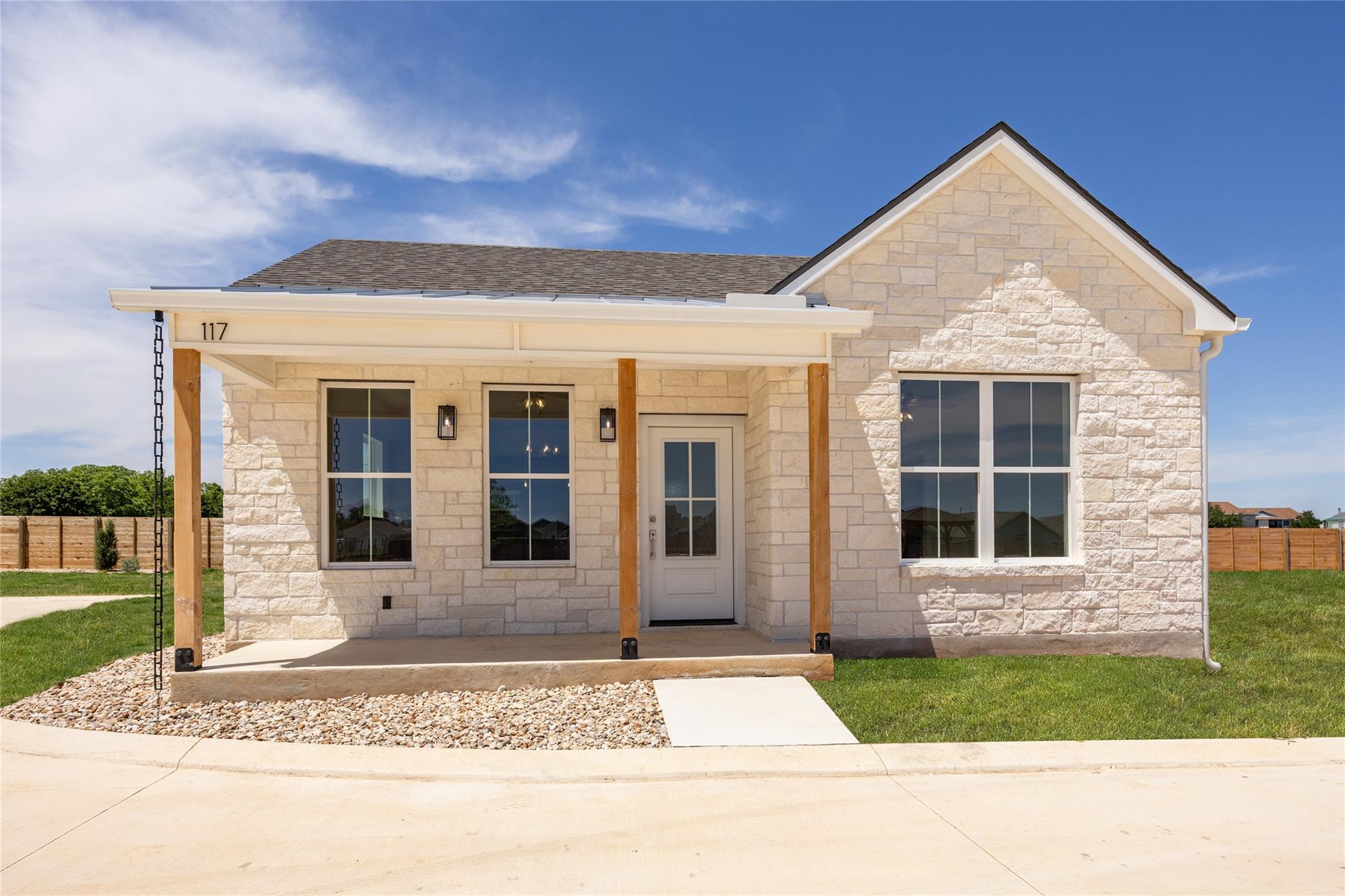 802 Creek St #100, Fredericksburg, TX 78624