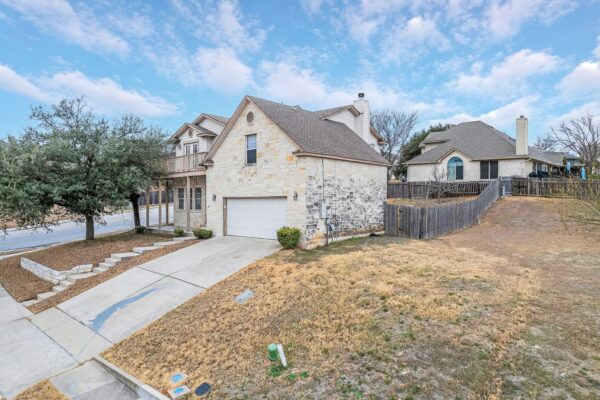 3811 Hawk View St, Round Rock