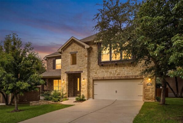 1016 Winding Way Dr, Georgetown