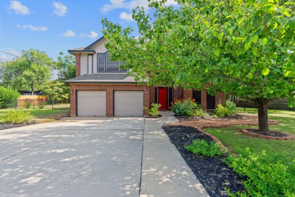 222 Primrose Dr, Kyle