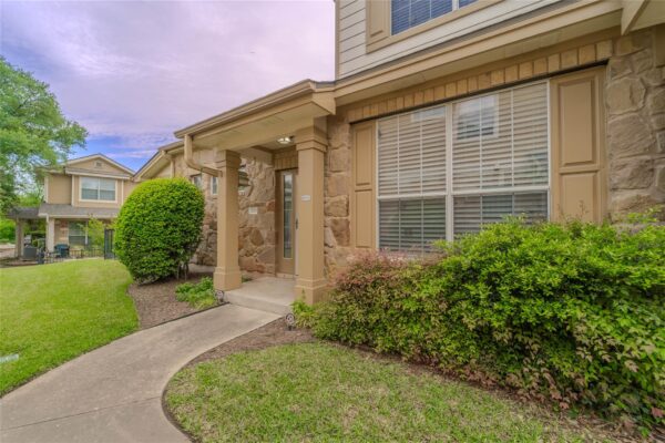 16100 S Great Oaks Dr #2003, Round Rock