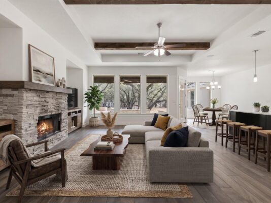 137 Chickasaw Plum Dr, Leander