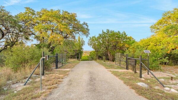 746 Trail Rock Dr, Johnson City