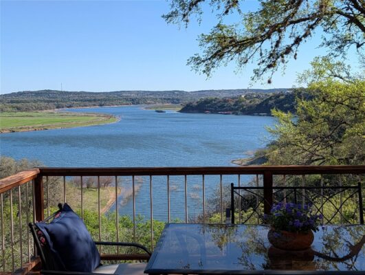 403 Coventry Rd, Spicewood