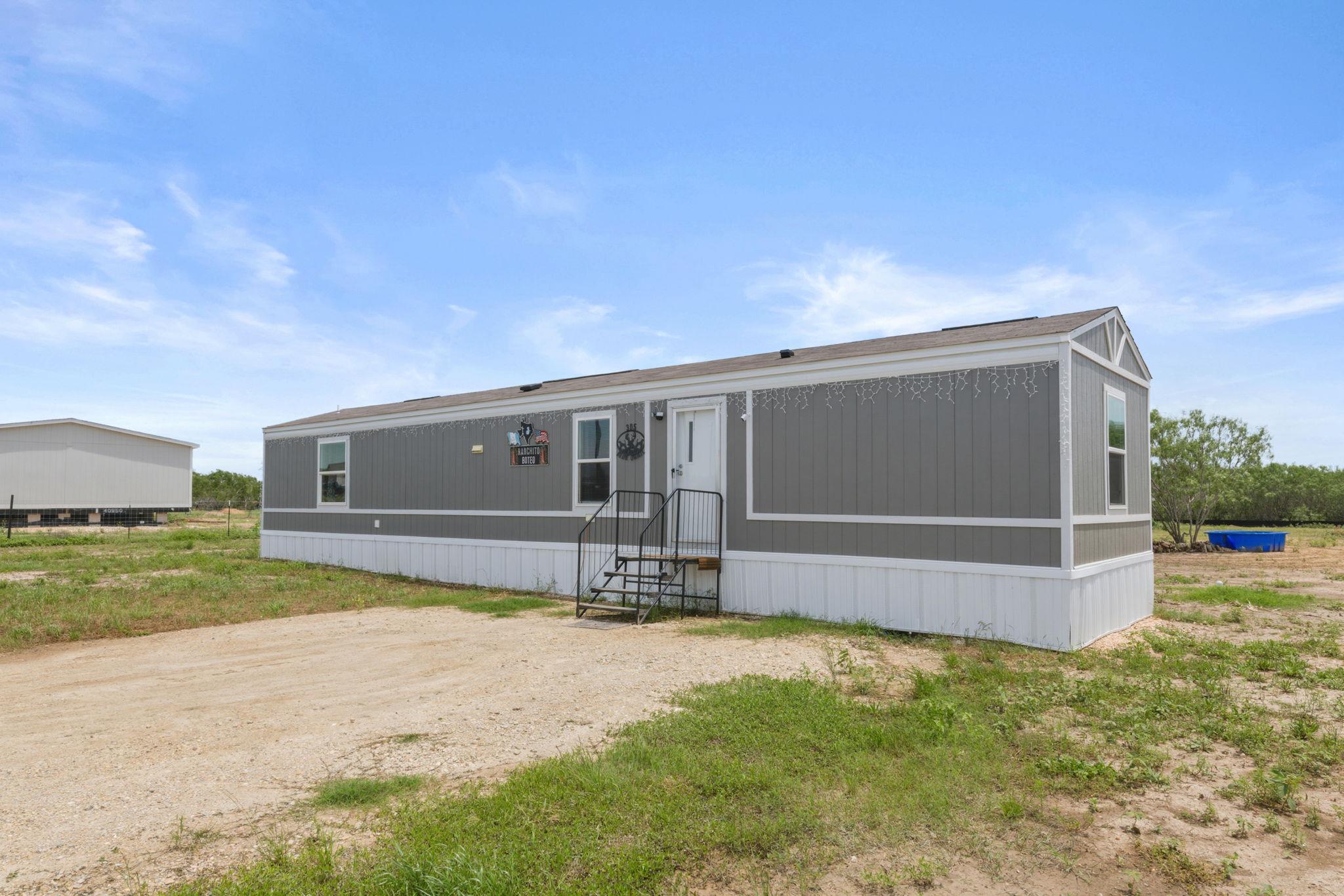 305 Blue Quail St, Dale, TX 78616