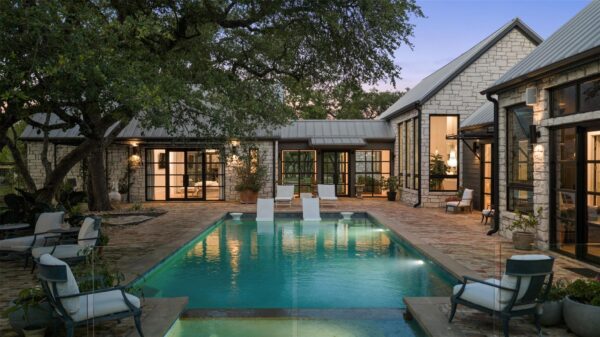 599 Dario Dr, Dripping Springs
