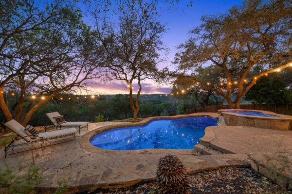 13601 Montview Dr, Austin