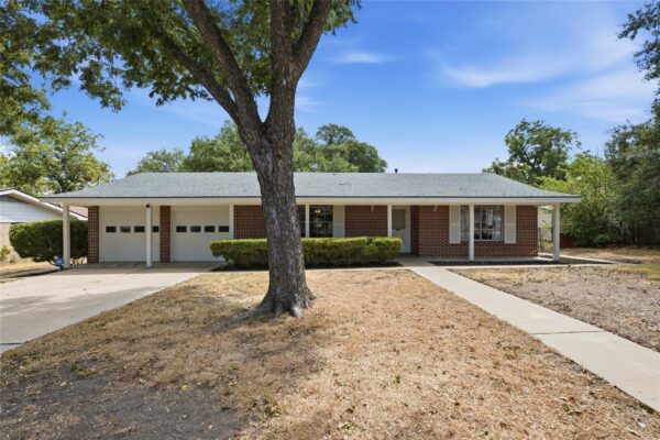 11605 N Oaks Dr, Austin