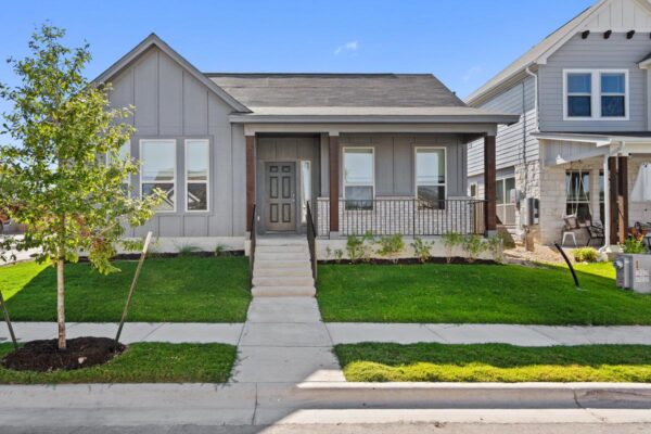 424 Treadwell Ln, Kyle