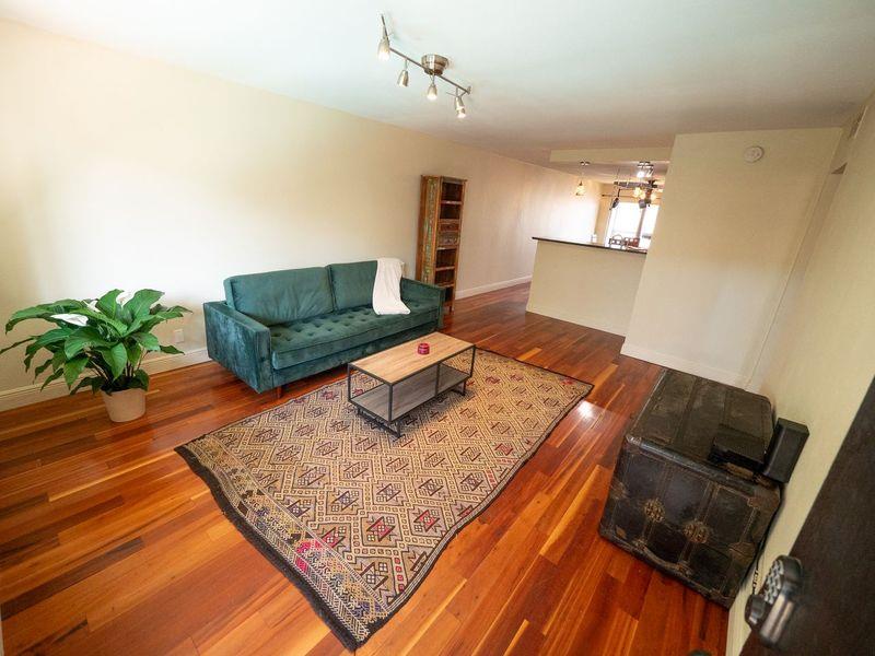 2303 Eastside Dr #209, Austin