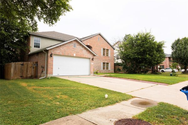 407 Evening Grosbeak Dr, Pflugerville
