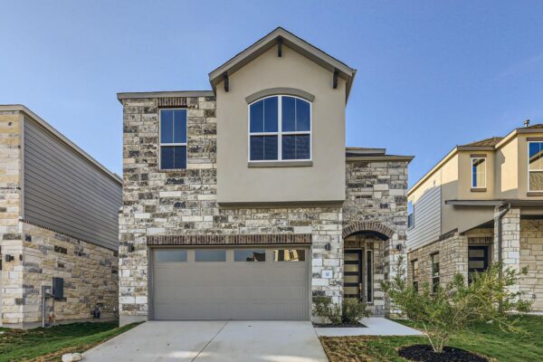 1531 N Red Bud Ln #32, Round Rock