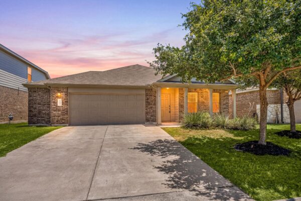 21609 Gallus Dr, Pflugerville