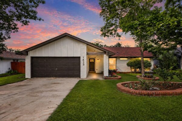 1433 Salem Meadow Cir, Austin