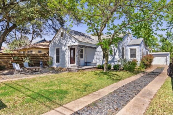 906 E 43rd St, Austin