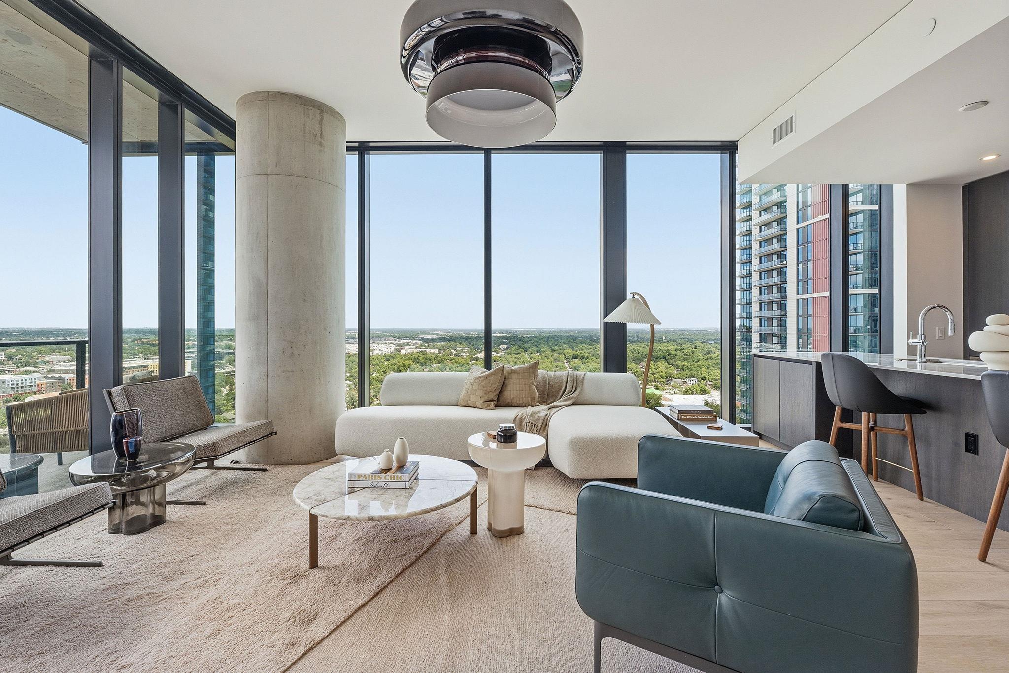 610 Davis St #2112, Austin, TX 78701