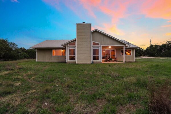 102 Rocky Creek Rd, Dripping Springs