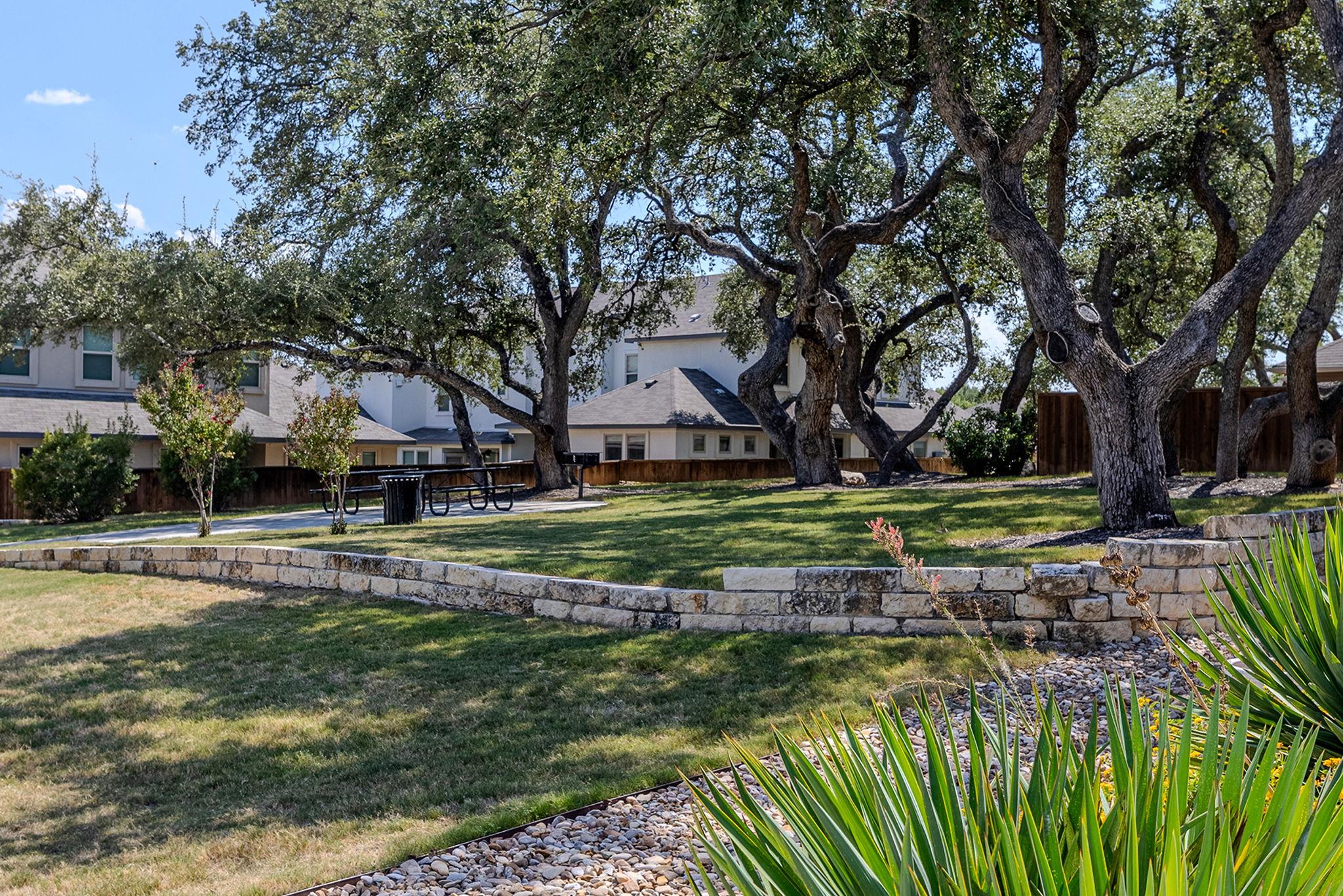 454 Parkline Dr #33B, Georgetown, TX 78626