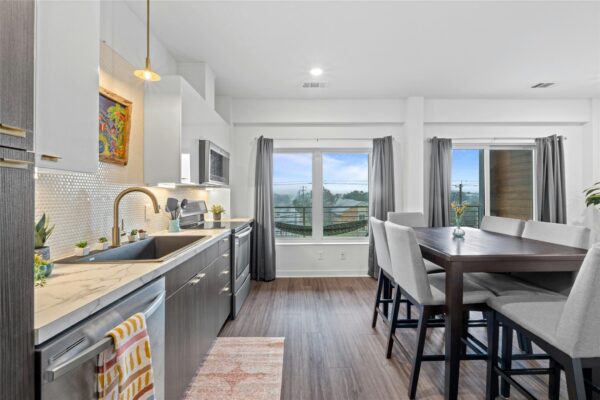 4361 S Congress Ave #402, Austin