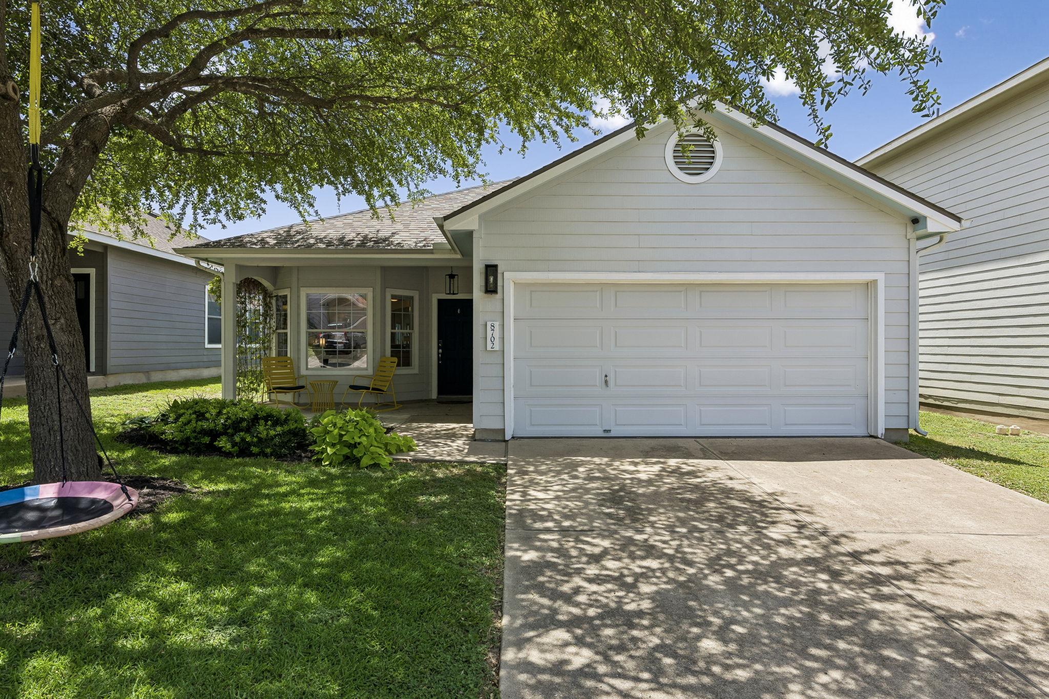 8702 Meridian Oak Ln, Austin, TX 78744