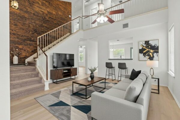 1310 Dillon Lake Bnd, Leander