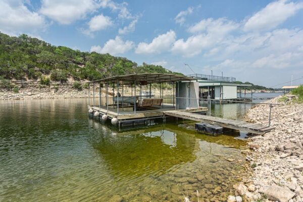 3721 Firemans Trl, Lago Vista