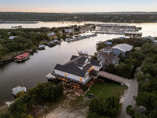 16323 Lake Loop, Austin