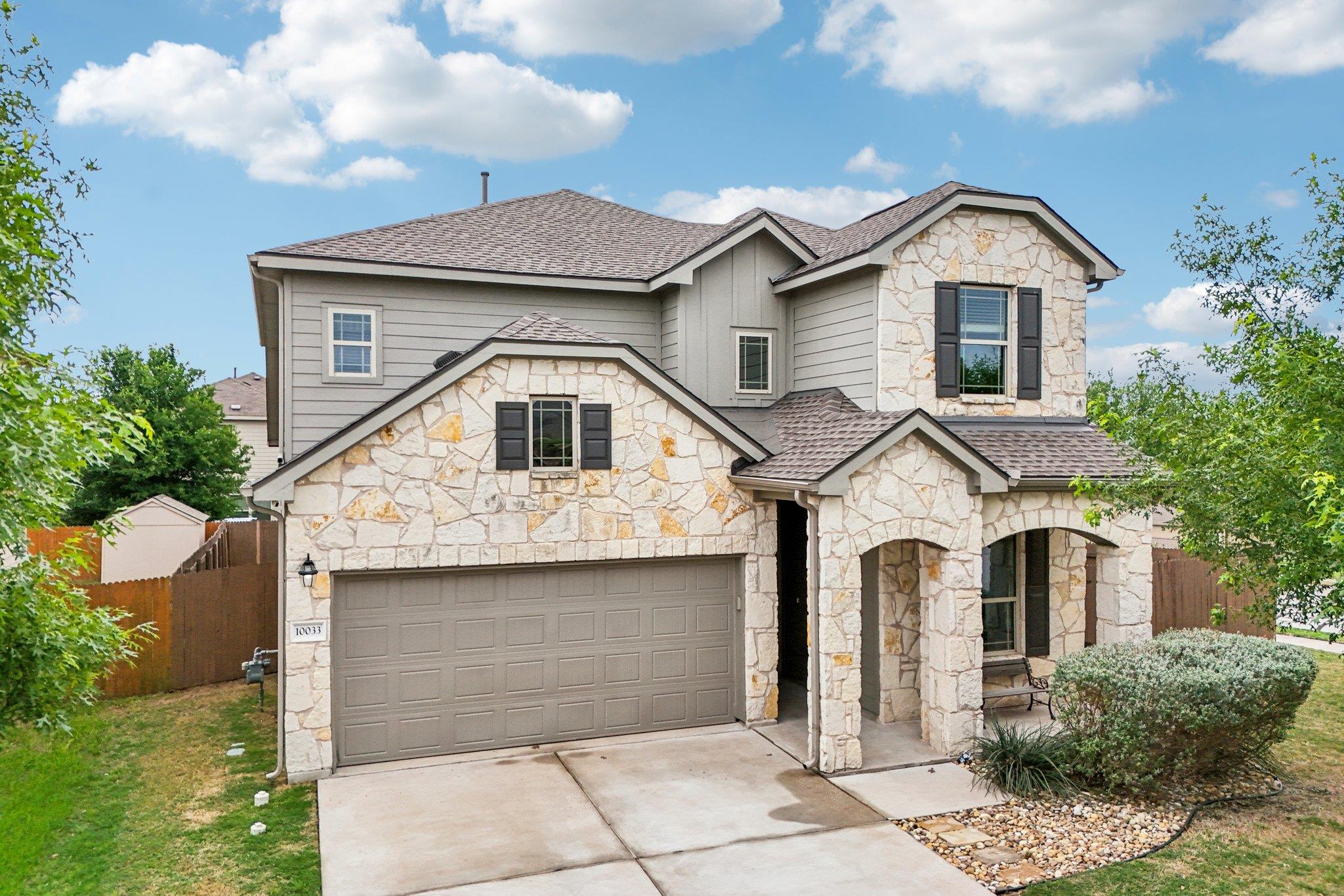10033 Gertrudis Loop, Austin