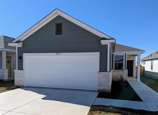 243 Kellys Heroes Way, Jarrell