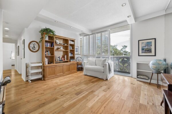 1801 Lavaca St #3M, Austin