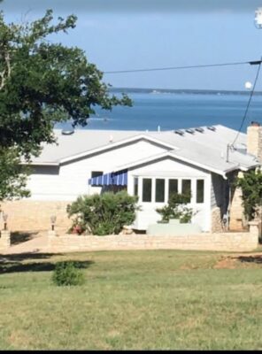 138 Suzann Ln, Burnet
