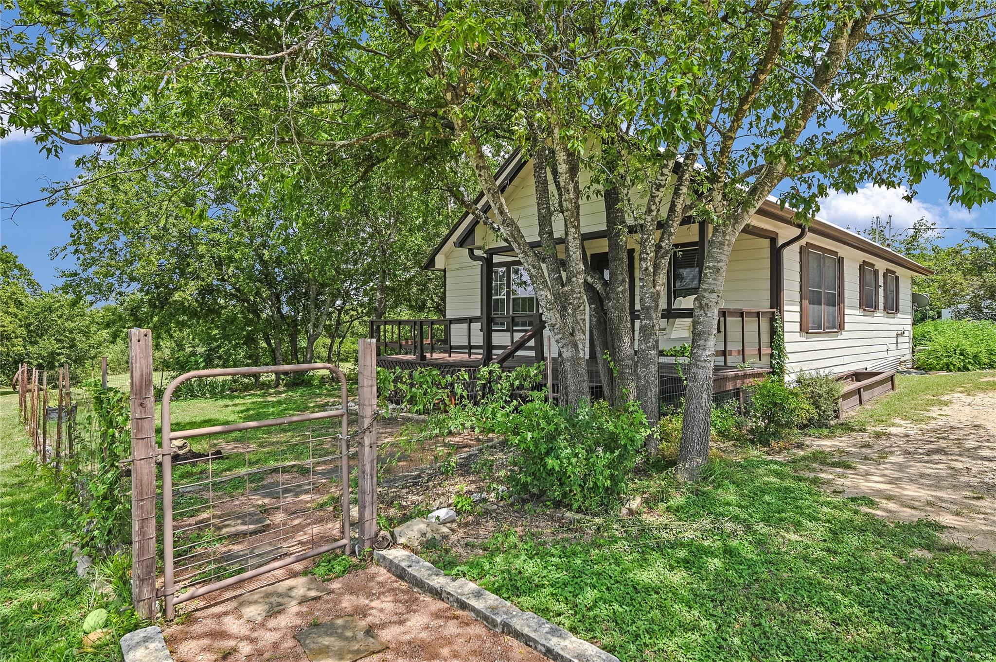 600 County Road 152 None, Georgetown, TX 78626