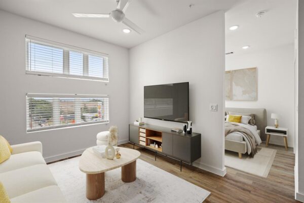 6324 N Lamar Blvd #424, Austin