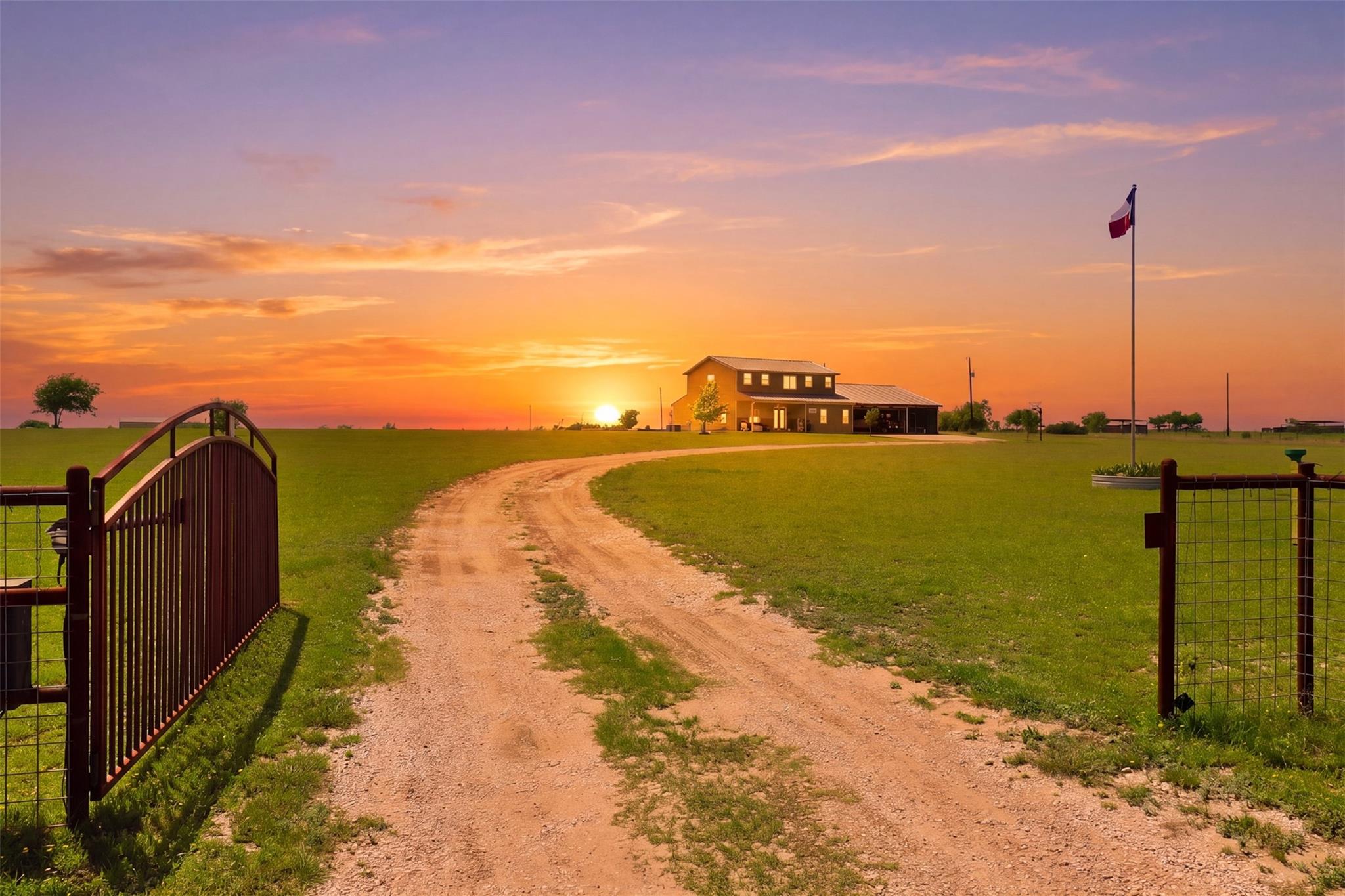 10751 County Road 210 None, Bertram, TX 78605