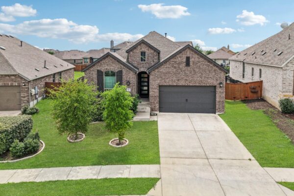 930 Nautical Loop, Kyle