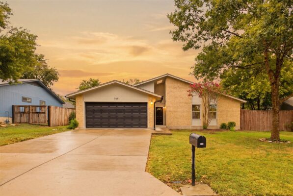 708 Greenwich Pl, Round Rock