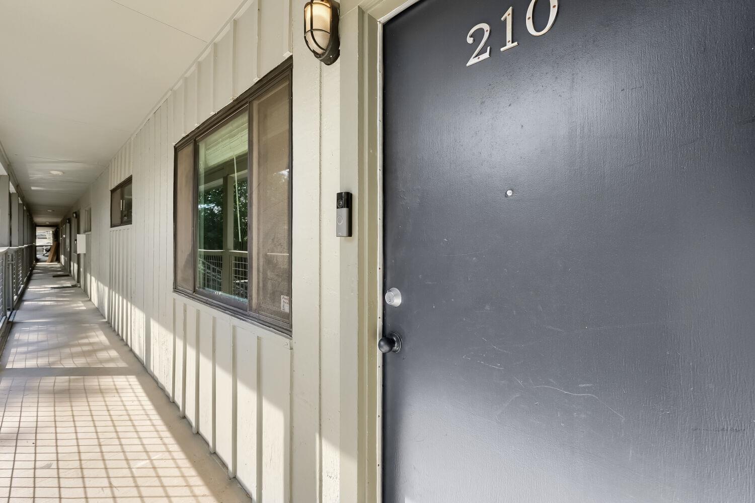 2303 East Side Dr #210, Austin, TX 78704