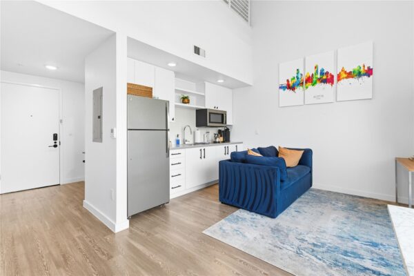 49 Navasota St #205, Austin