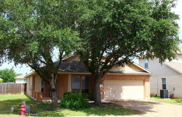 107 Buck Shot Ct, Bastrop