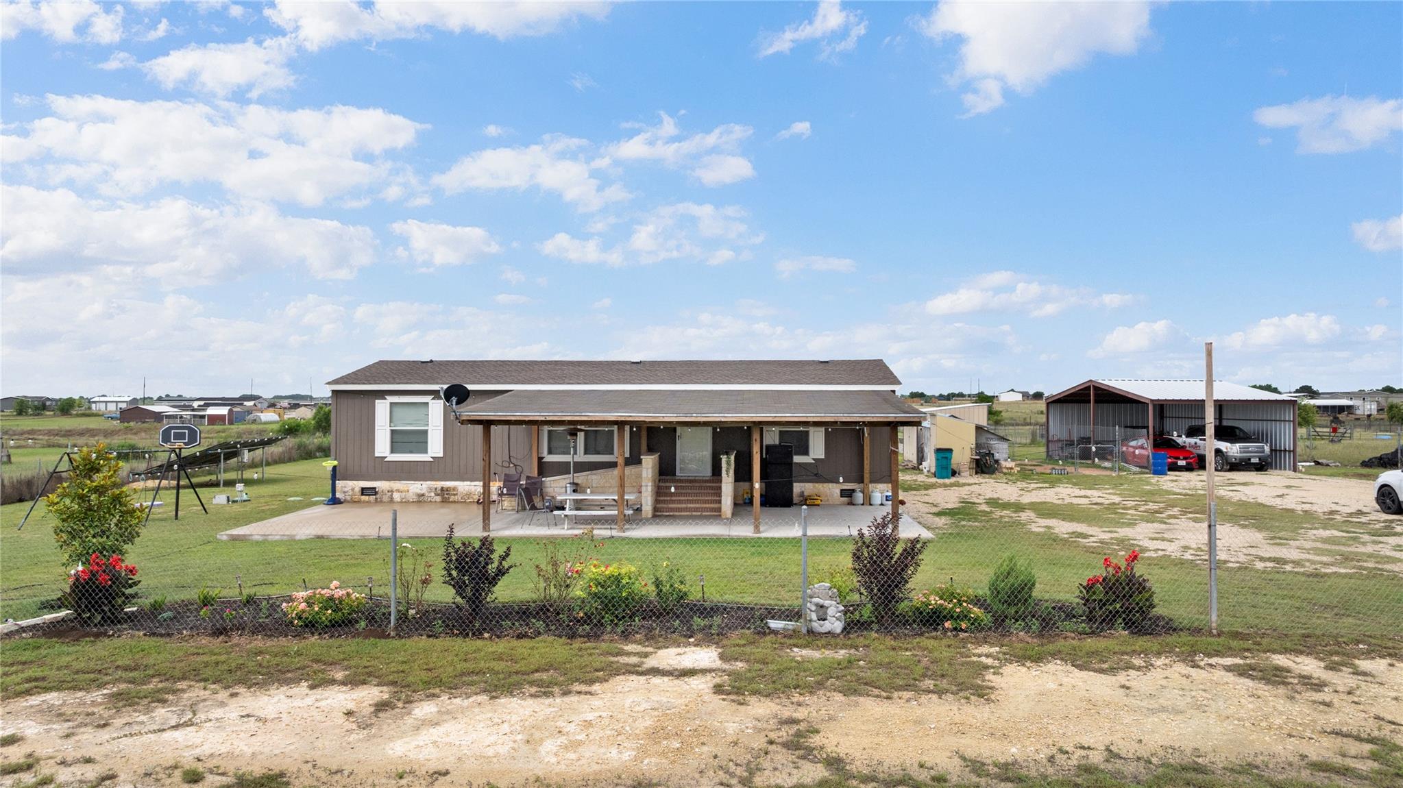 156 Daniel Dr, Bertram, TX 78605