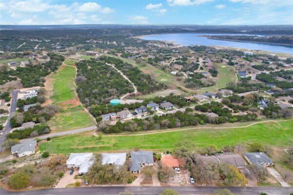 20711 Henry Ave, Lago Vista