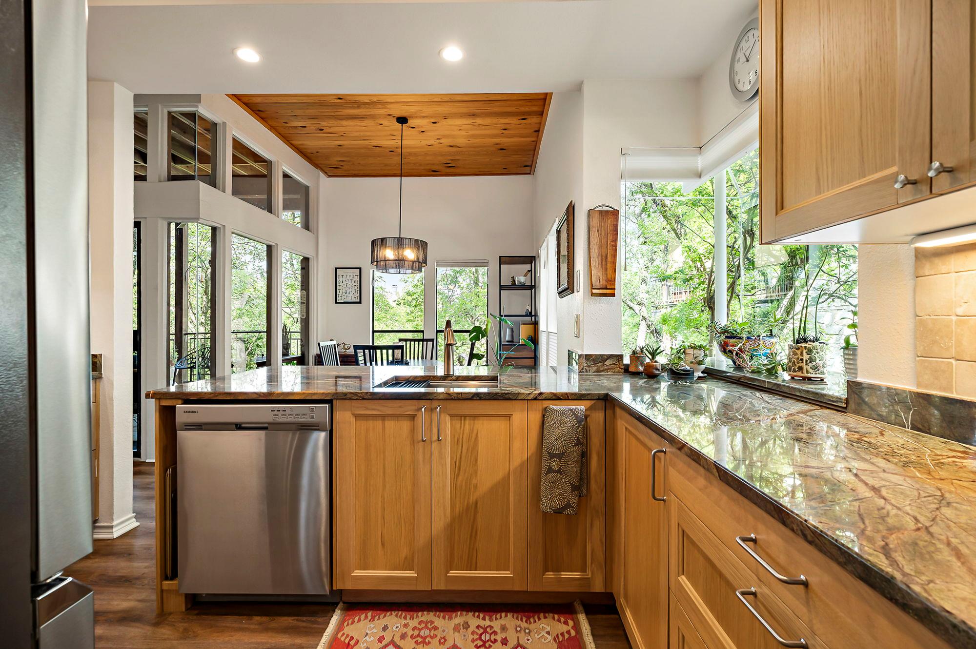 8200 Neely Dr #119, Austin, TX 78759