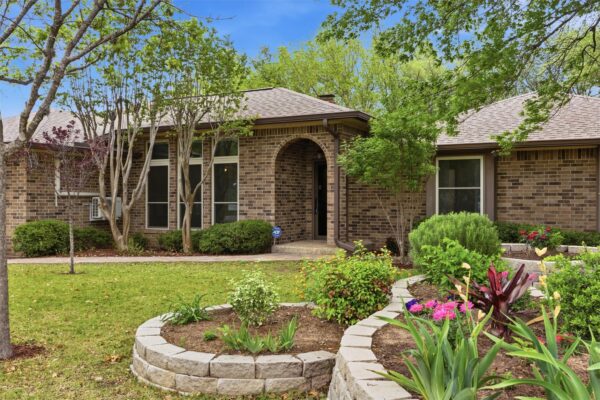 401 Arikara St, Buda