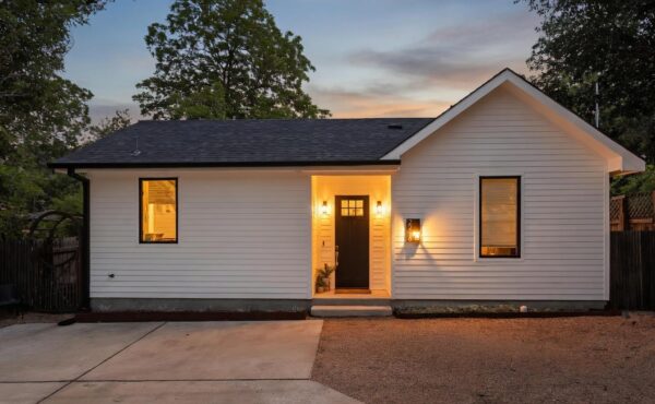 2216 Lindell Ave #2, Austin
